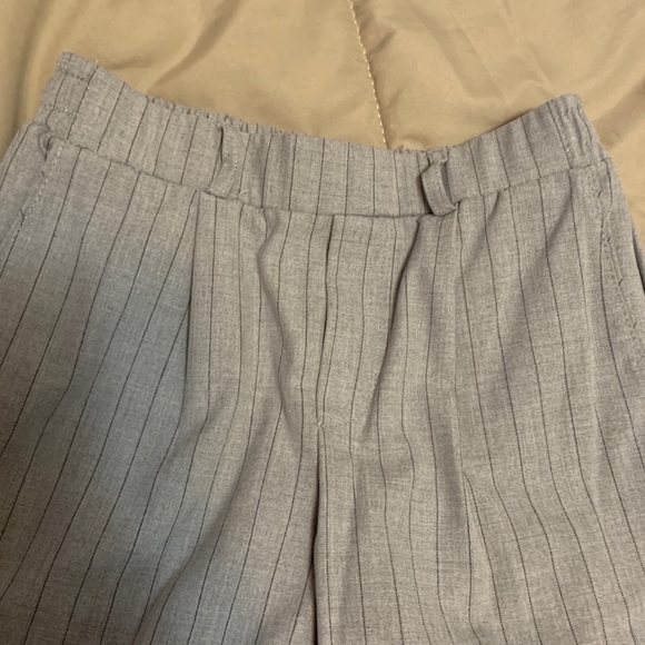 Bershka Gray Pinstripe tapered trousers - Picture 5 of 13